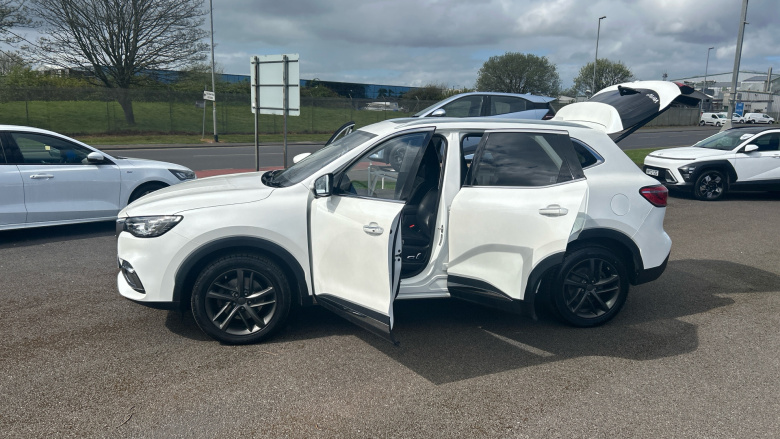 MG Hs 1.5 T-GDI PHEV Exclusive 5dr Auto Hatchback
